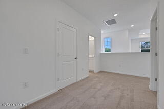 Building Photo - 5 FL-5