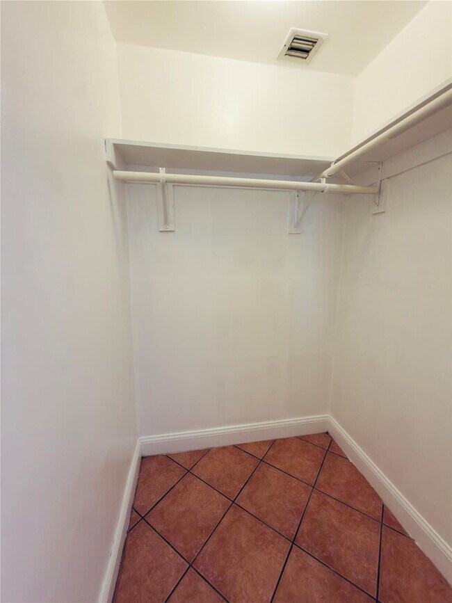 Building Photo - 3172 McDonald St