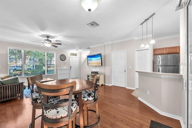 Building Photo - 2231 Golden Oak Ln