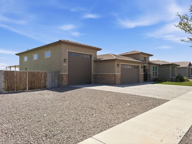 Building Photo - Luxury SMART HOME For Rent!