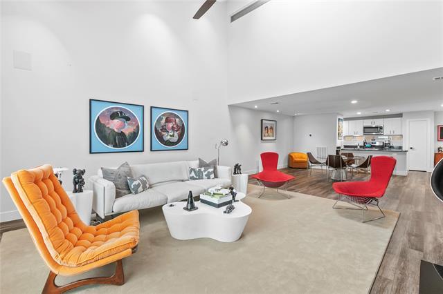 Building Photo - 2704 Shelby Ave