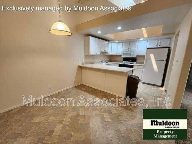 Building Photo - 955 S Kyle Ln