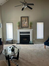 Building Photo - 35 Foxcroft Ln