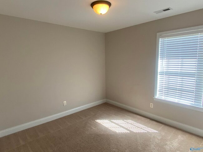 Building Photo - 128 Somerset Park Dr