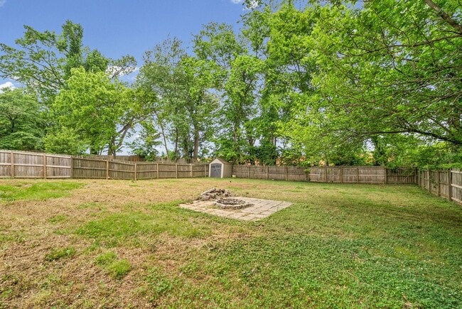 Building Photo - 3838 Aly Sheba Dr