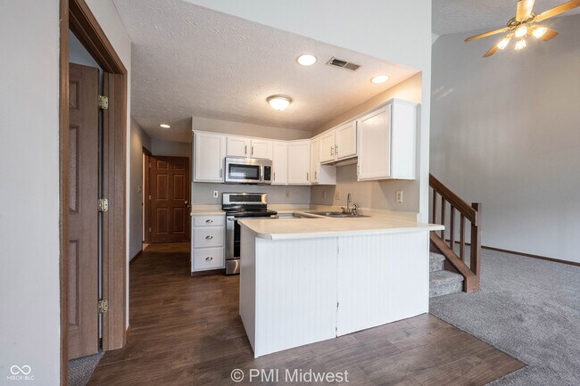Building Photo - 1092 Cobra Dr