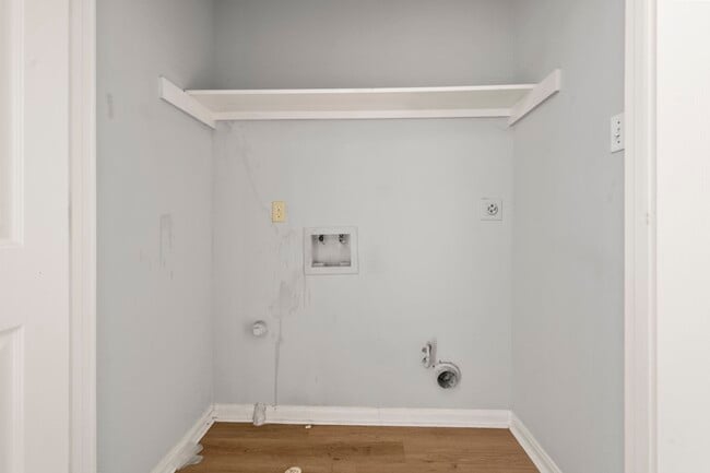 Building Photo - 11911 Chetman Dr