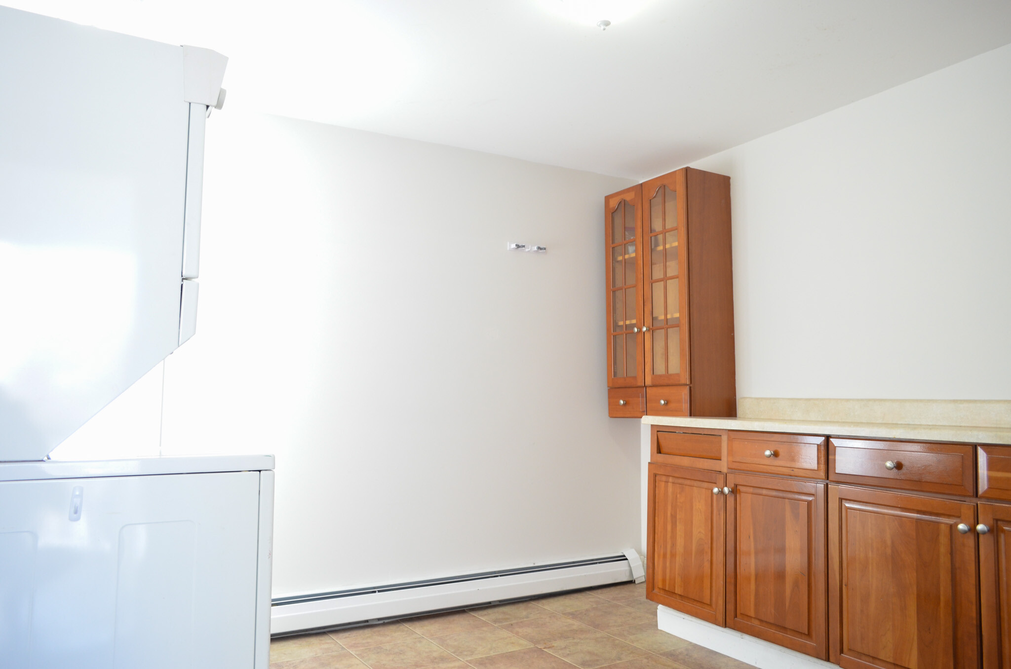 Laundry area/Mud room - 347 Ocean St