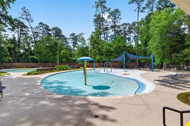 Building Photo - 31722 Royal Woods Ct