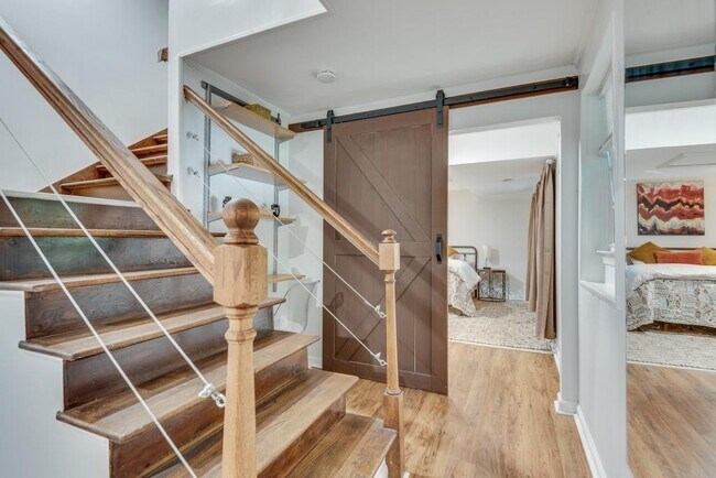 Building Photo - 2663 Rangewood Dr NE