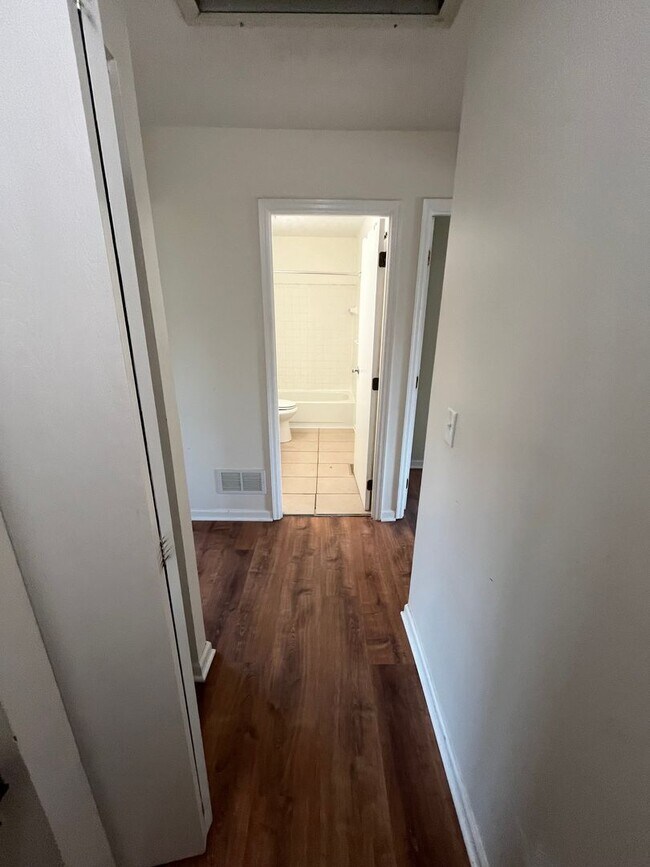 Building Photo - Three Bedroom in West Chester!