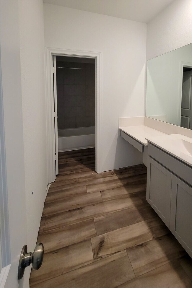 Building Photo - 25737 Damask Dr