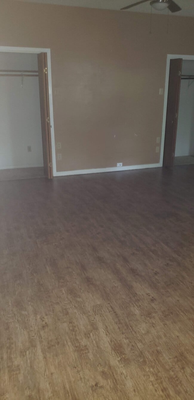 Building Photo - 1311 Patricia Dr