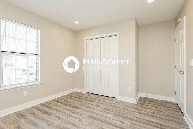 Building Photo - 3 Bedroom Pet-Friendly Home in MURFREESBOR...