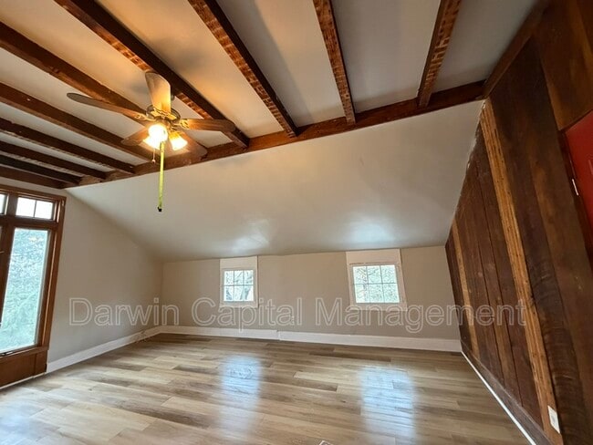 Building Photo - 1 Breakneck Rd