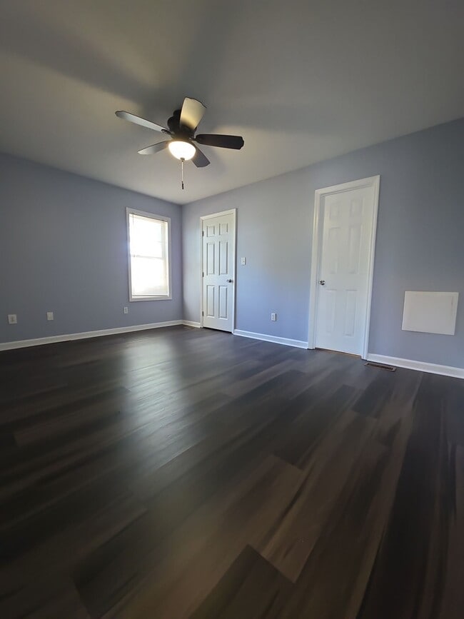 Building Photo - 131 Carnegie Loop