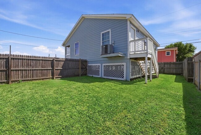 Building Photo - 2311 56th St