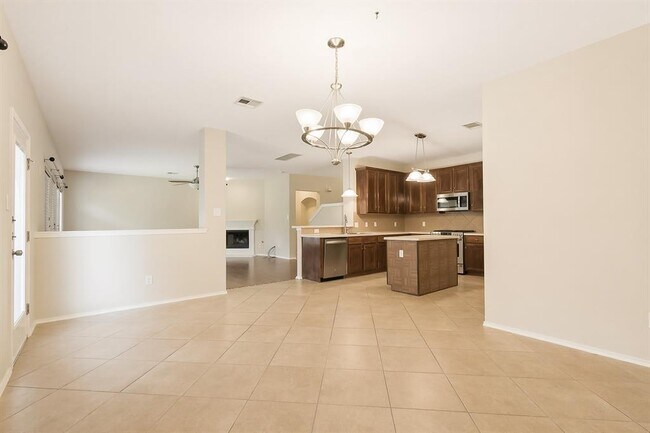 Building Photo - 1132 Alexandria Way