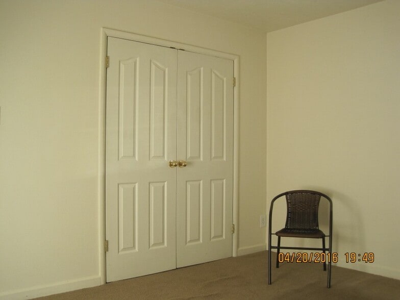 Building Photo - 165 W 200 N