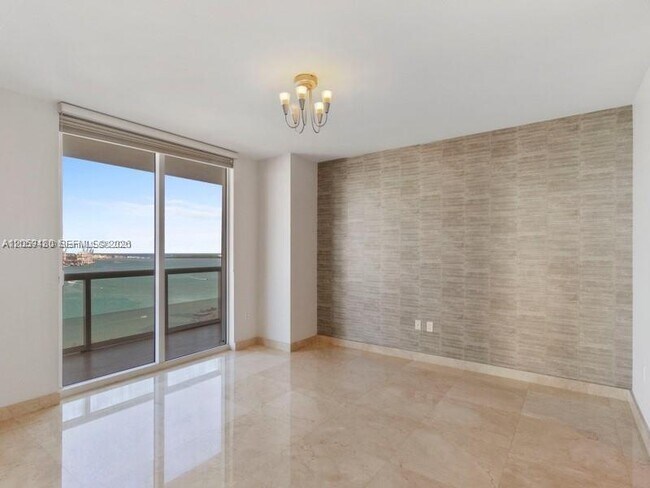 Building Photo - 50 Biscayne Blvd