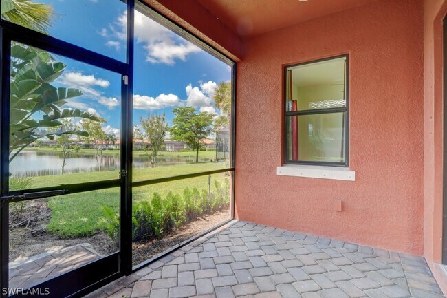 Building Photo - 12762 Fairington Way