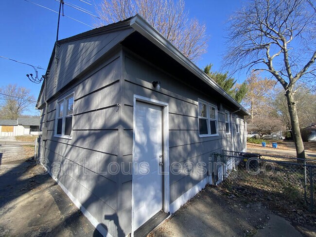 Building Photo - 1658 Kappel Dr