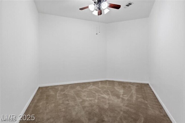 Building Photo - 4630 Laguna Vista St