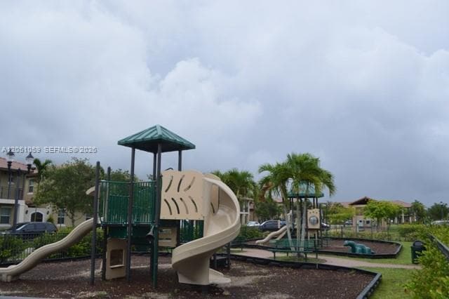 Building Photo - 1213 SW 147th Ave