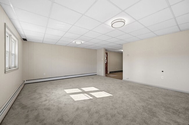 Building Photo - 125 S Clay St