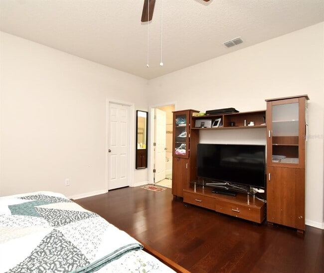 Building Photo - 7968 Corkfield Ave