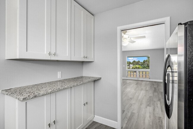 Building Photo - 2186 Jimmy Buffett Mem Hwy