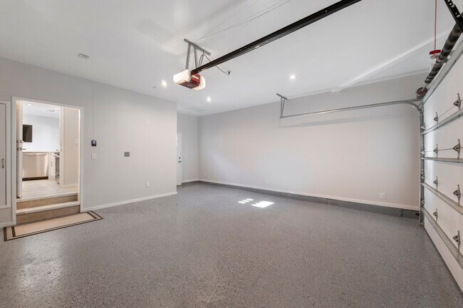 Building Photo - 18788 Polley Ln