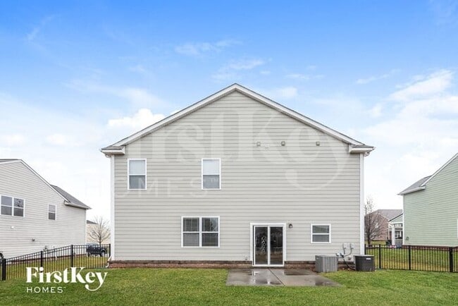 Building Photo - 1008 Rural Farm Rd