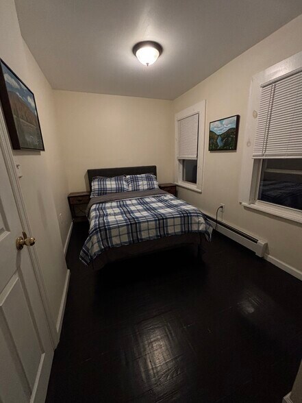 Bedroom 1 - 813 19th St