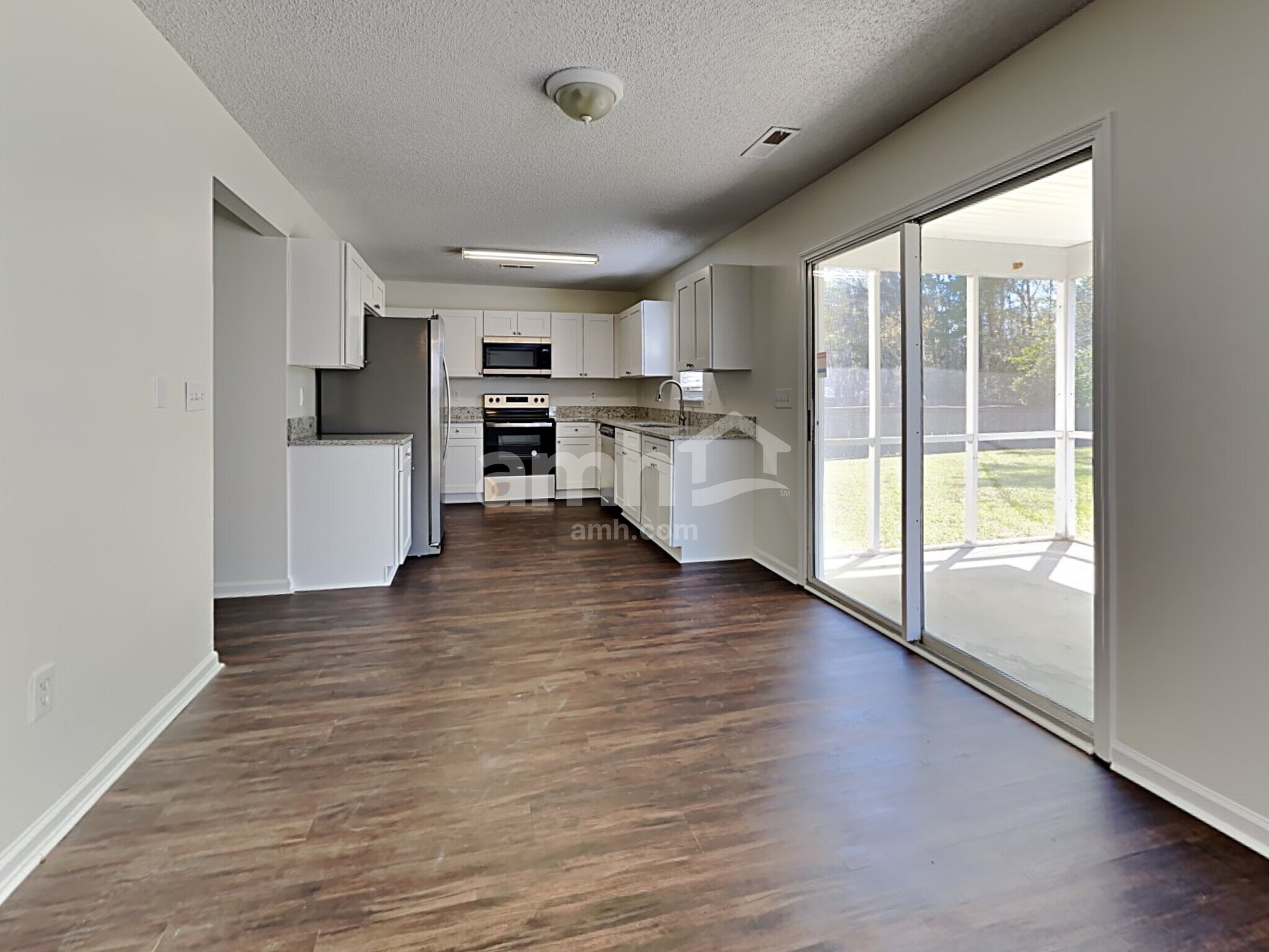 Building Photo - 5069 Thornton Dr