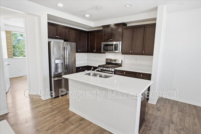 Building Photo - 14854 Nordhoff St