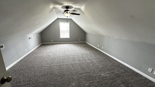 Building Photo - 3541 Sandpiper Dr