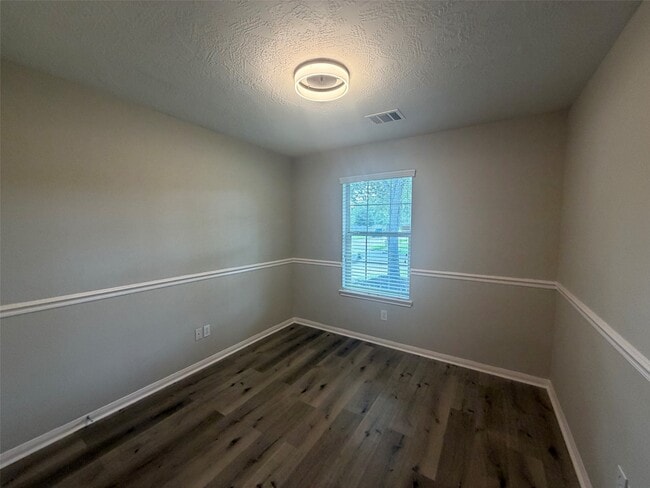Building Photo - 3715 Humble Dr