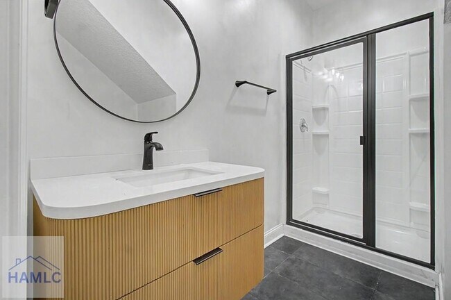 Building Photo - 206 Farnsworth Trl