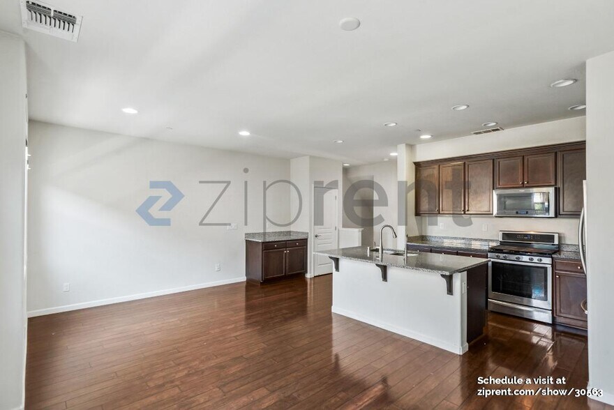 Building Photo - 5650 Campbell Ln
