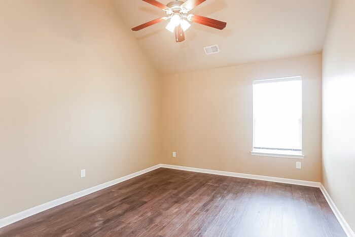 Building Photo - 2622 Serenity Ln