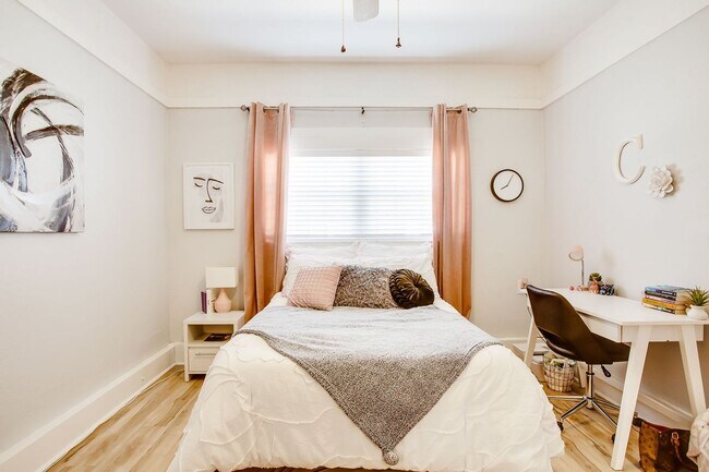 Building Photo - Pre-Leasing for July 2025!