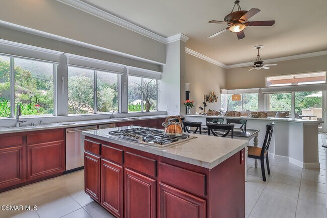 Building Photo - 1808 Crystal View Cir