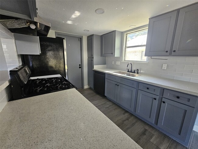 Building Photo - 2519 Piddler Dr