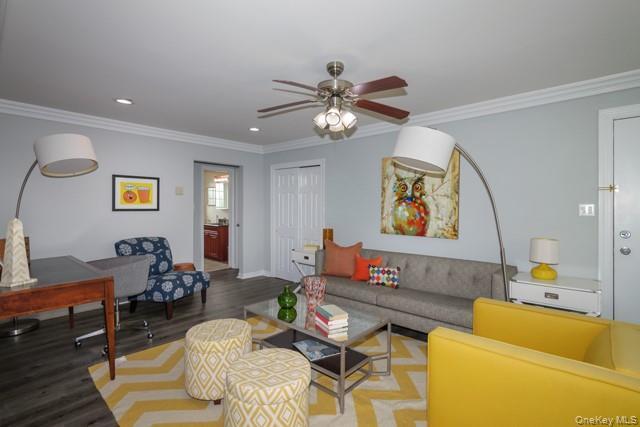 Building Photo - 195 Lakeland Ave