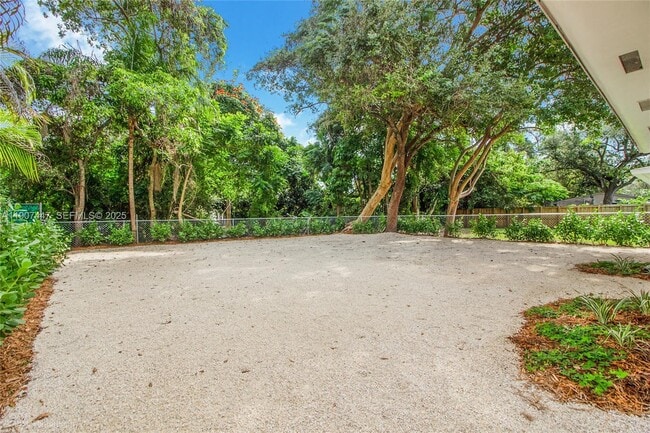 Building Photo - 7311 SW 63rd Ct