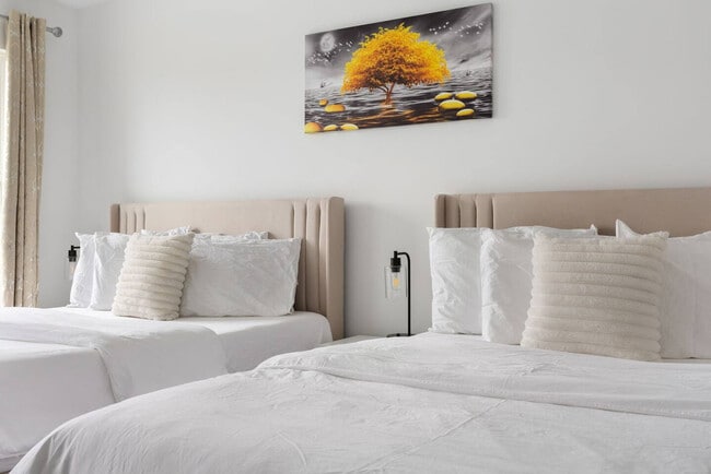 Building Photo - 17355 Wellburn Dr