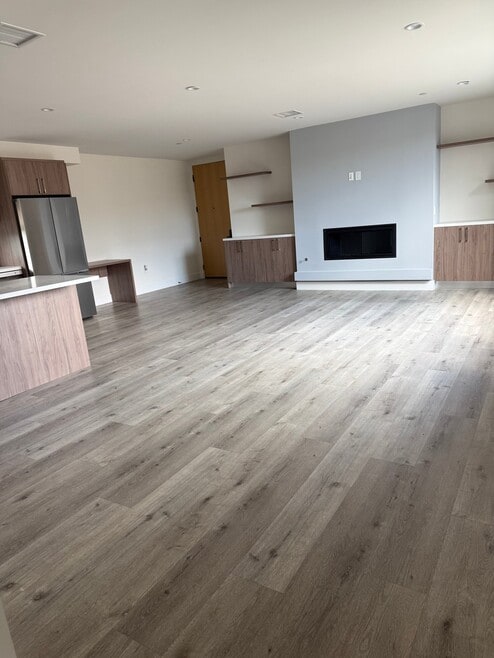 Building Photo - 5923 Laurel Canyon Blvd