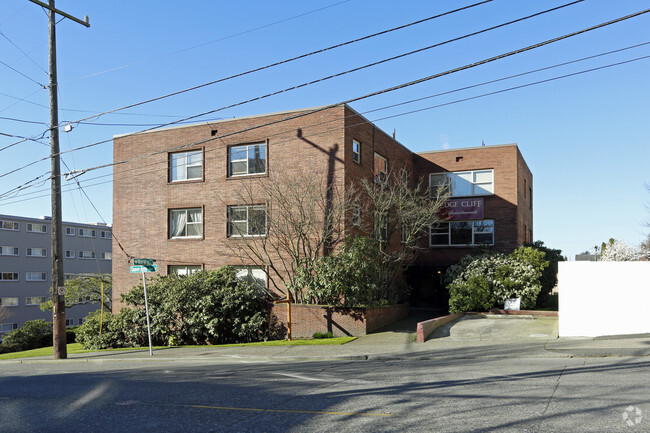 Primary Photo - Edgecliff Apartments