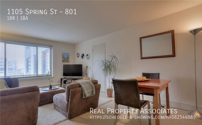 Building Photo - Spacious One Bedroom Condo in the Heart of...